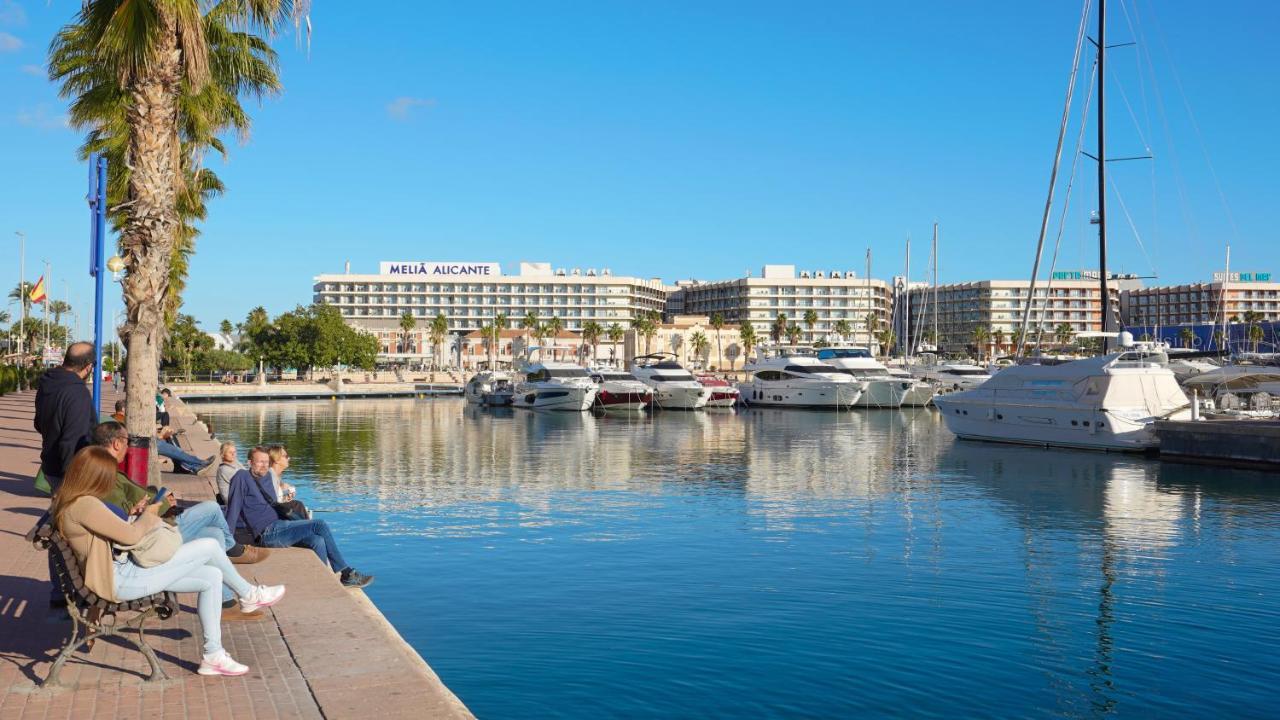 Stylish & Spacious Family Apartment Near Beach & Vibrant Historic Market Alicante Exterior foto
